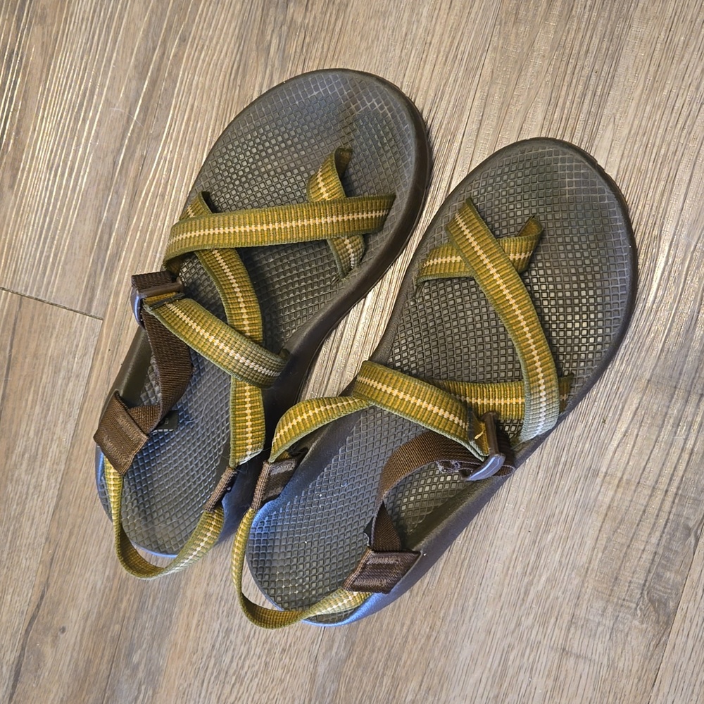 Men's Chacos Size 10 Brown Green